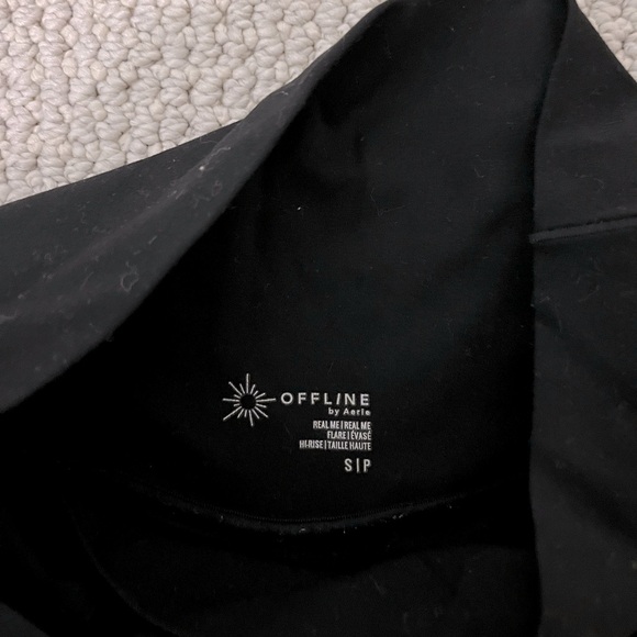 size small crossover black aerie flare leggings - Picture 3 of 3